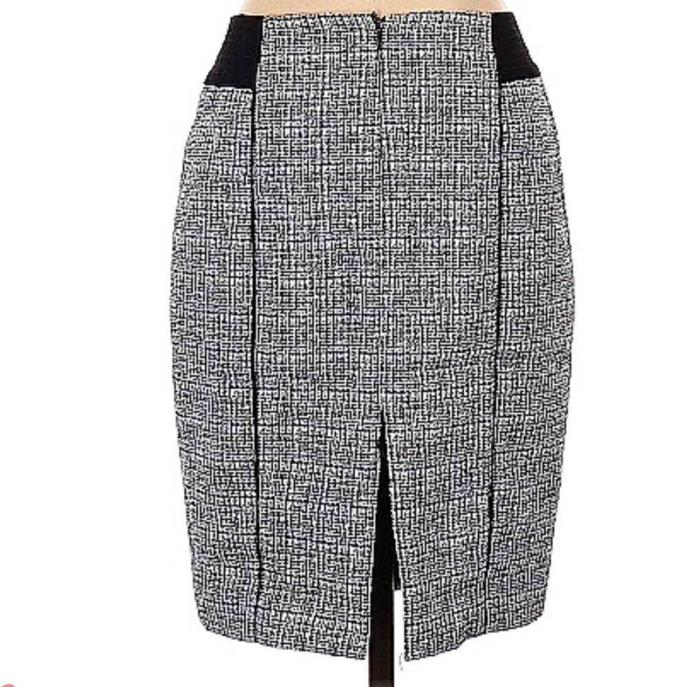Calvin Klein Pencil work skirt size 4 Petite
